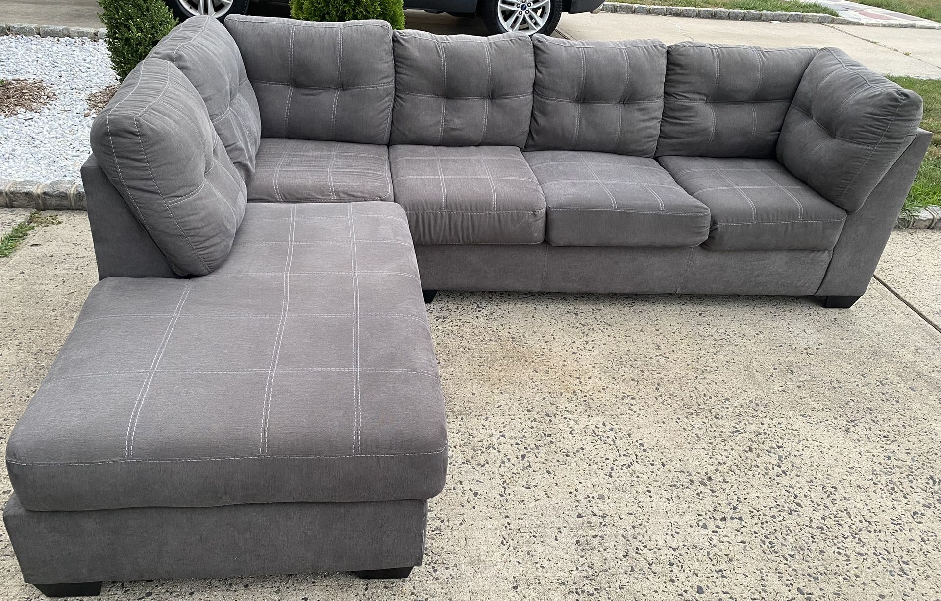 Grey Sectional Sofa Couch (FREE DELIVERYπππ)