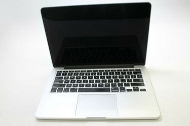 Apple Macbook Pro A1502 13.3 inch Quad Core i7 2.8ghz 256gb SSD 8gb Sierra Office Retina Display