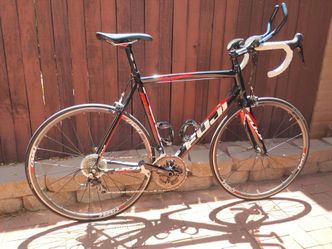 Fuji Roubaix Road Bike (Lightweight A6-SL Aluminum Frame) + Aero Bars