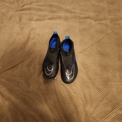 Nike Air Zoom Size 4y