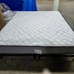 New King Mattress with Amazon Heavy Duty Under Storage Frame and Niagra Topper