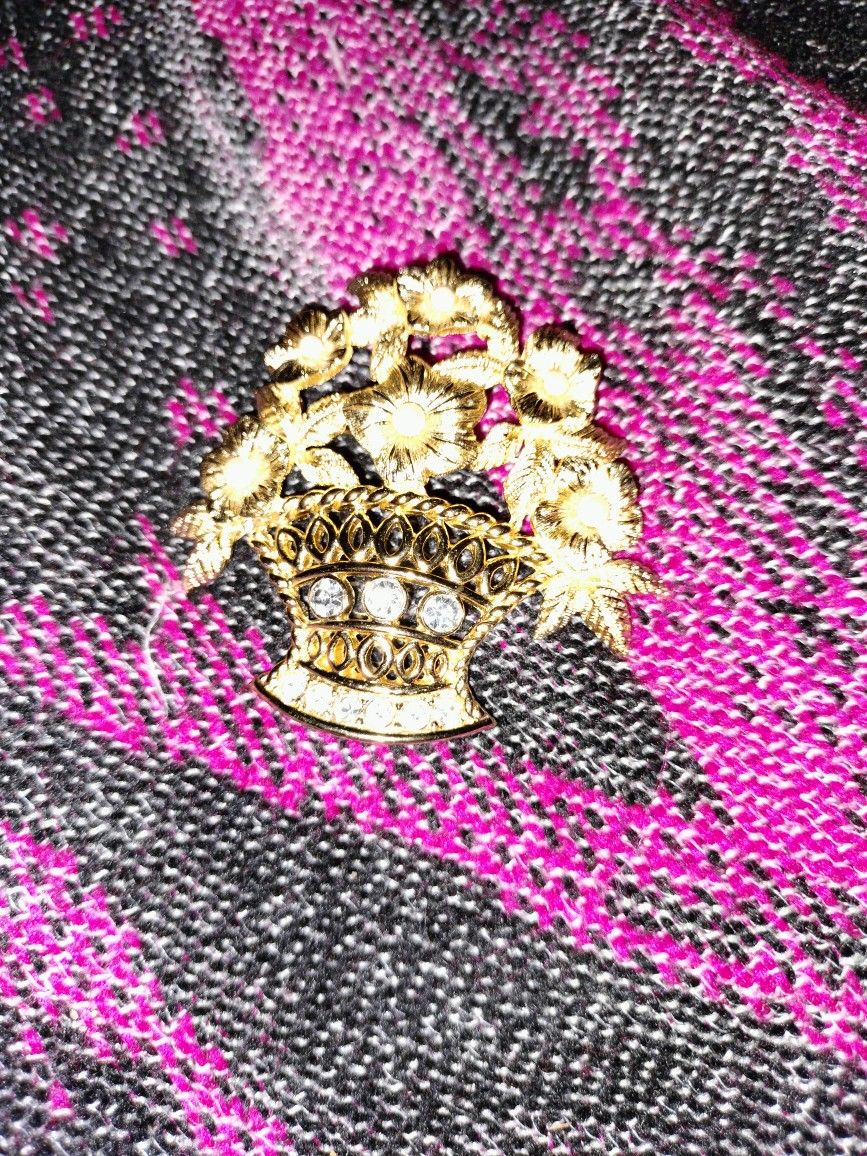 Vintage Christian Dior Gold Tone Faux Pearl & Clear Stones Floral Basket Brooch