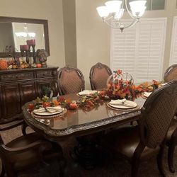Dinning Table and  Buffet With Mirror 