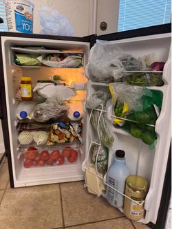 Refrigerator in perfect condition . Not even a scratch .