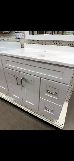 Bathroom vanity