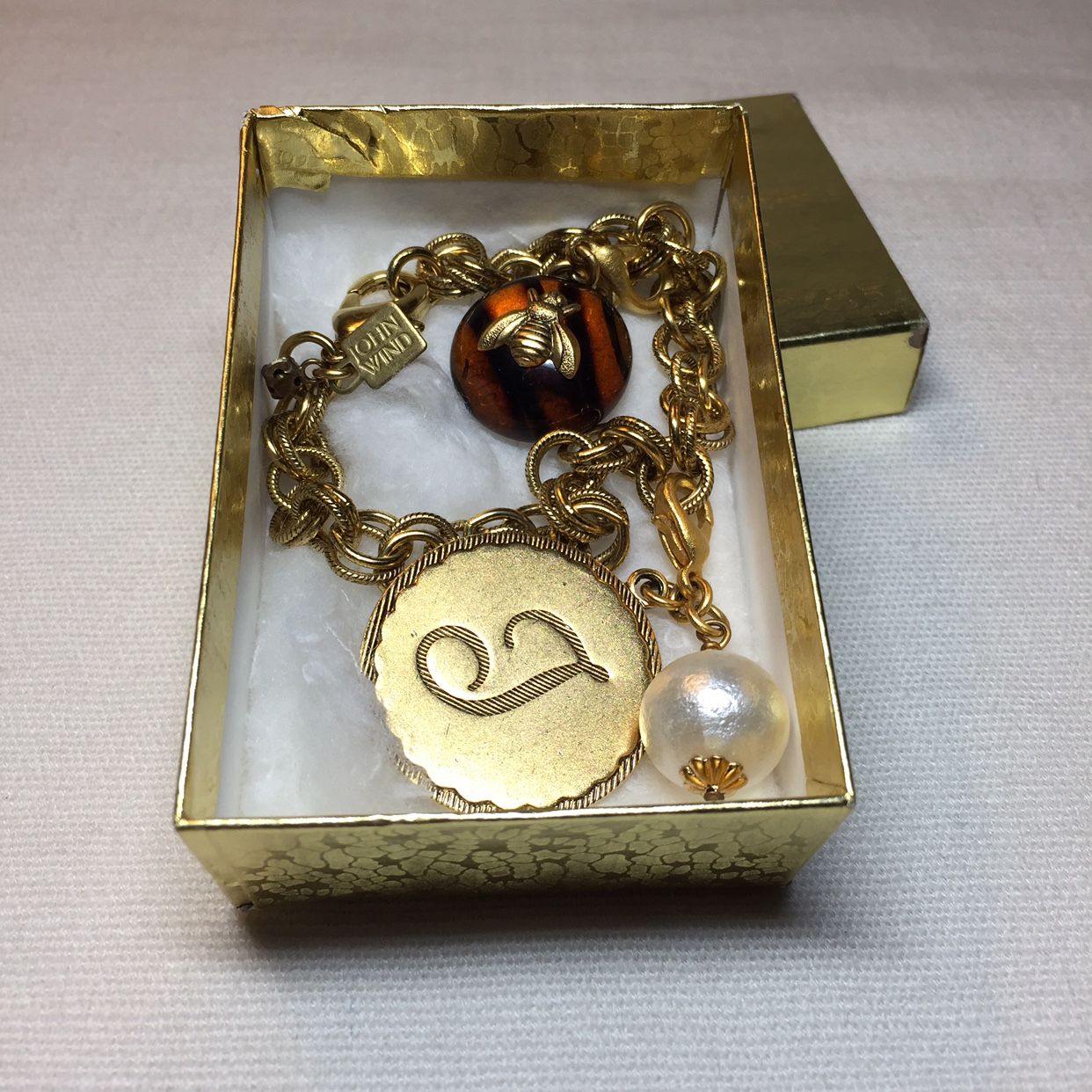 Designer John Wind Sorority Gal Script Letter T Coin, Queen Bee