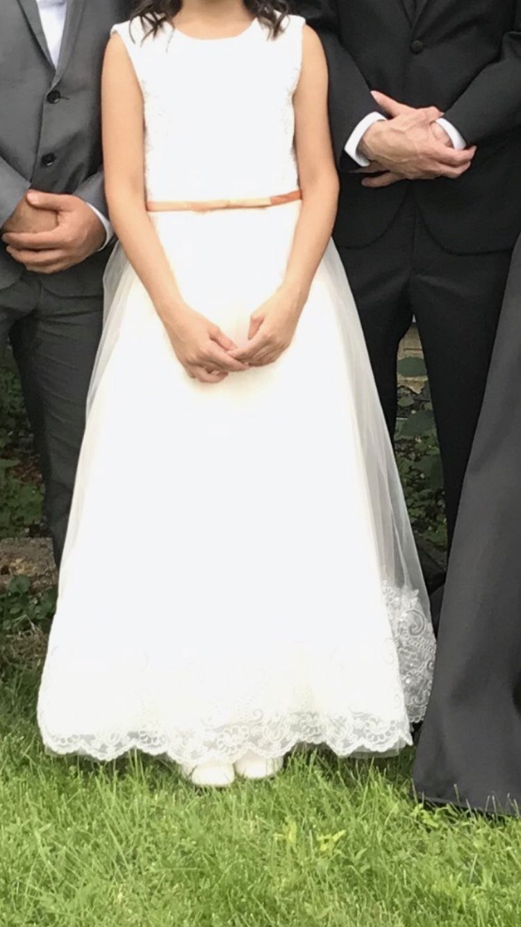 Flower girl’s dress