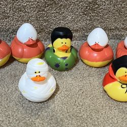 Rubber ducks lot of 7 Halloween Candy corn Mummy Frankenstein Vampire new 