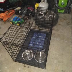 Big Dog Cage With Mat And Two Bowls