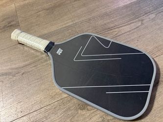 T700 carbon fiber pickleball Intermediate paddle