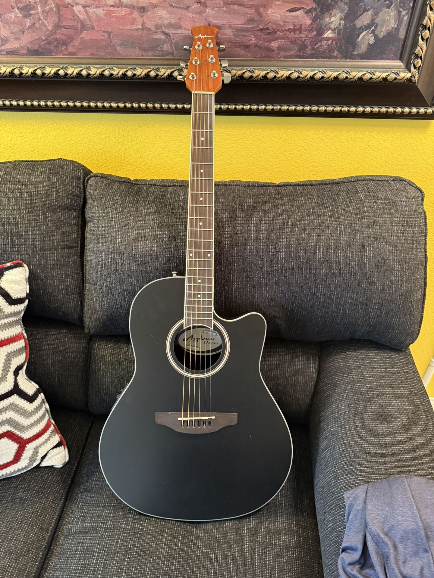 Applause Ovation Acoustic/Electric Guitar