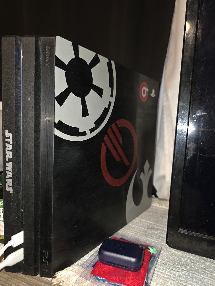 Star Wars Ps4 Pro Model W/ Controller And Steel Series Headset