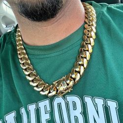Cuban Link Chain  24MM X20 14k Heavy Gold Plated Doesn't Loses Color 