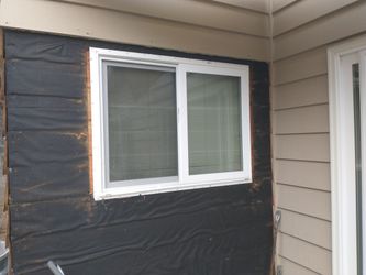 1 Milgard Double Hung Vinyl Window