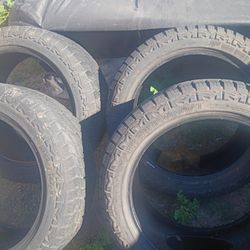 Tires  22/12/33s