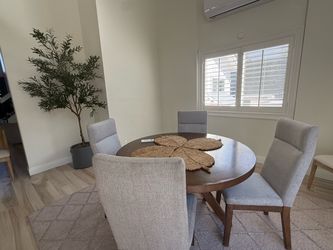 48” round dining table