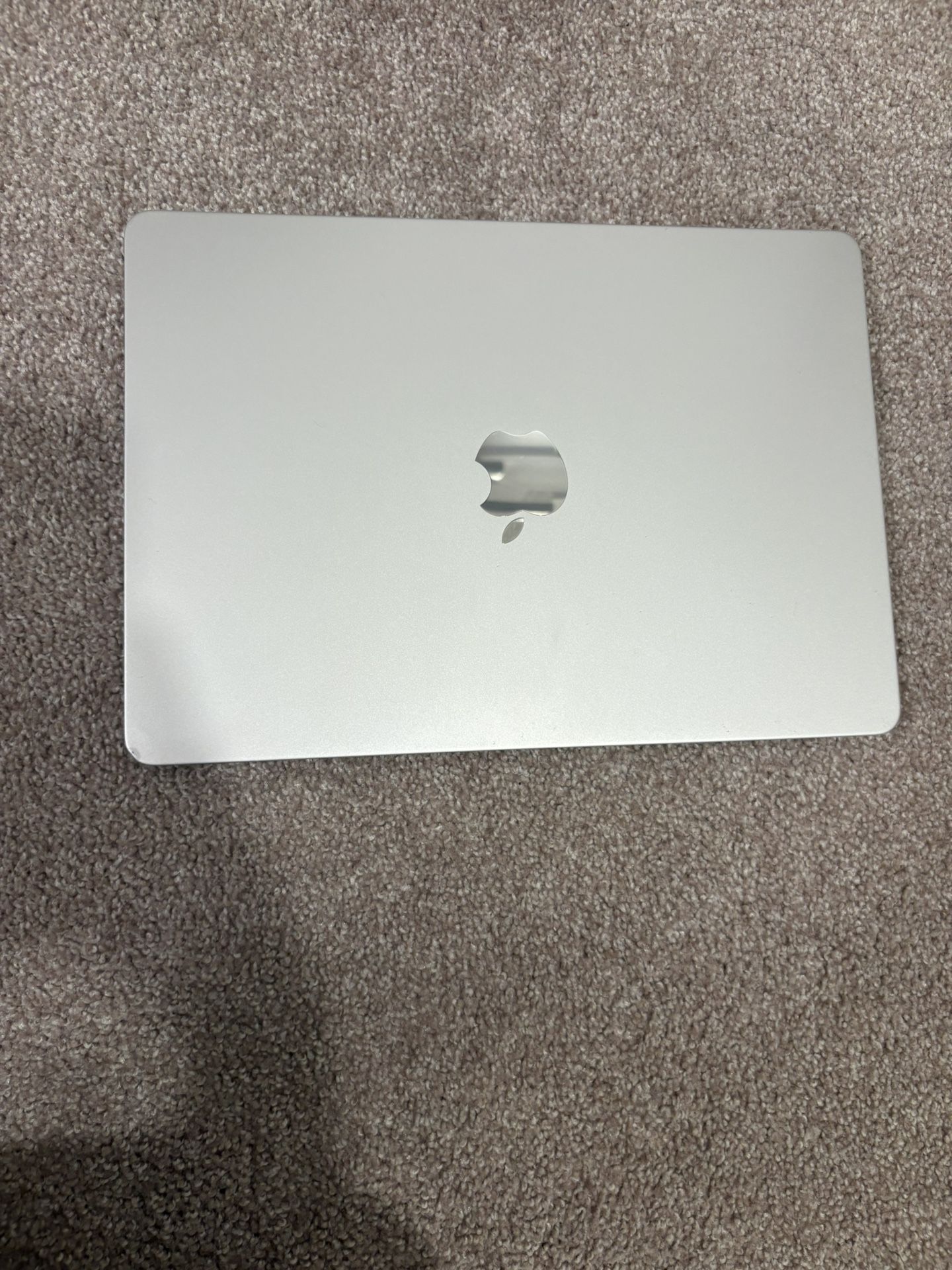 Macbook M2 Air