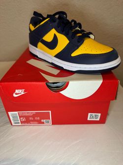 Nike Dunk Low GS Michigan Size 5.5Y