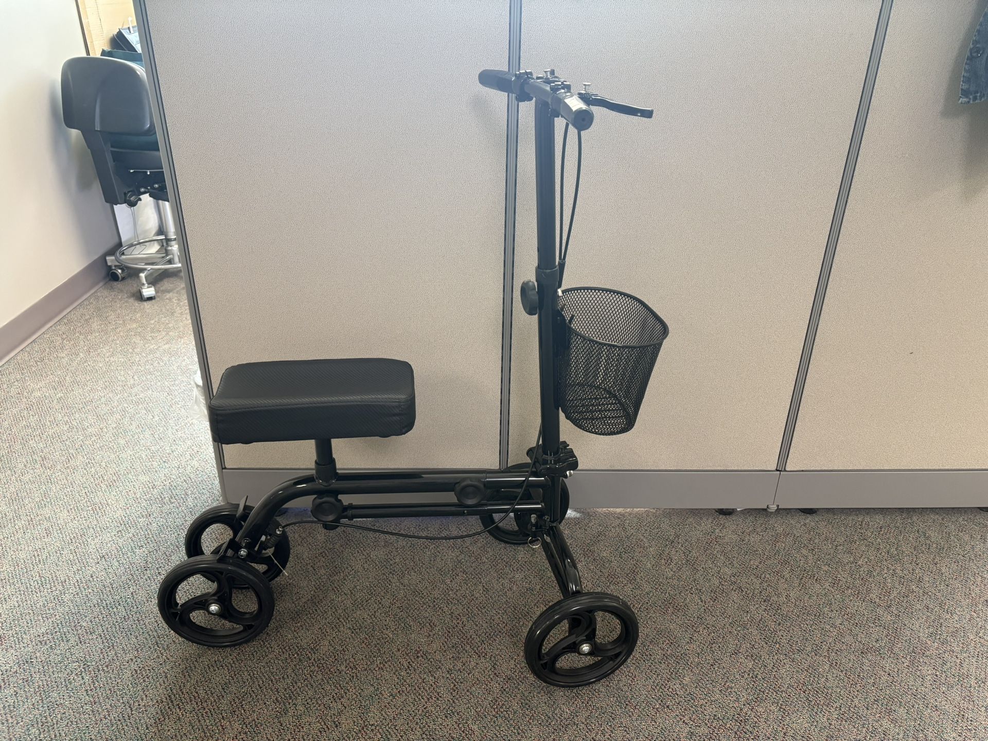 Knee Scooter