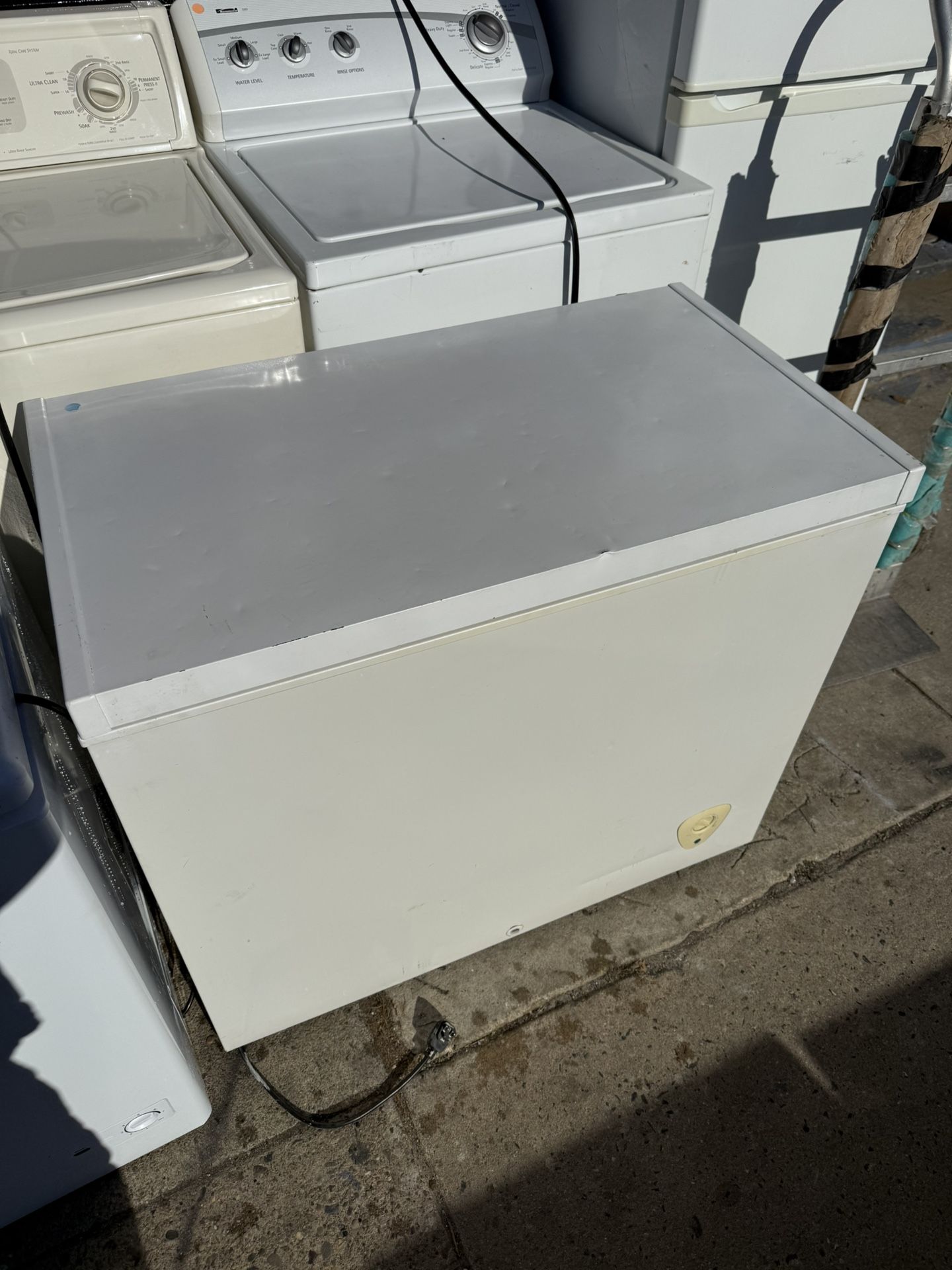 Deep Freezer 90 Days Warranty Delivery Available