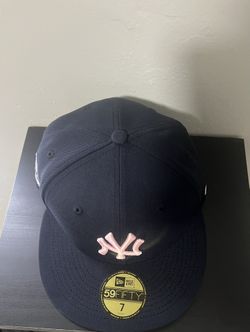 New Era Mens MLB New York Yankees World Series 1996 59Fifty Fitted Hat, Navy, Pink