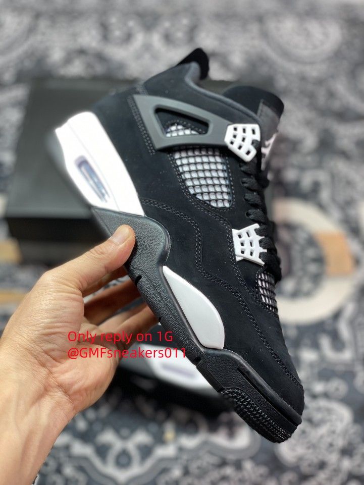 Air Jordan 4 Retro 'White Thunder'