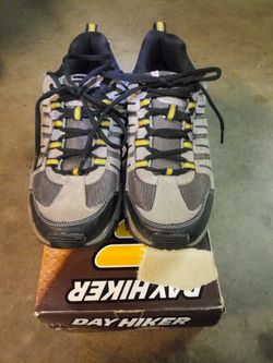 New fila shoes size 10