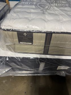 Queen mattress