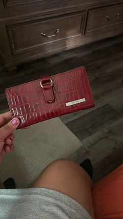 Woman’s Wallet