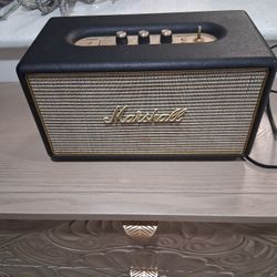 Marshall Stanmore Bluetooth Wireless Portable Bluetooth Speaker Black .very Good Condition 