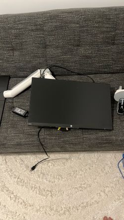 Dual Monitor Arm Setup