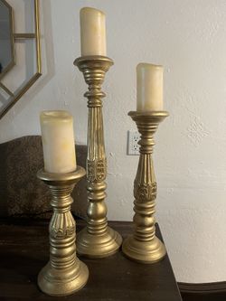 Candles 🕯️ holding perfect condition