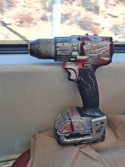 Milwaukee m18 impact  drill