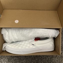 Mens Classic Slip-On Vans Size 12