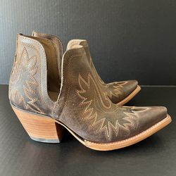 Women’s Ariat Dixon Western Boot *MINT*