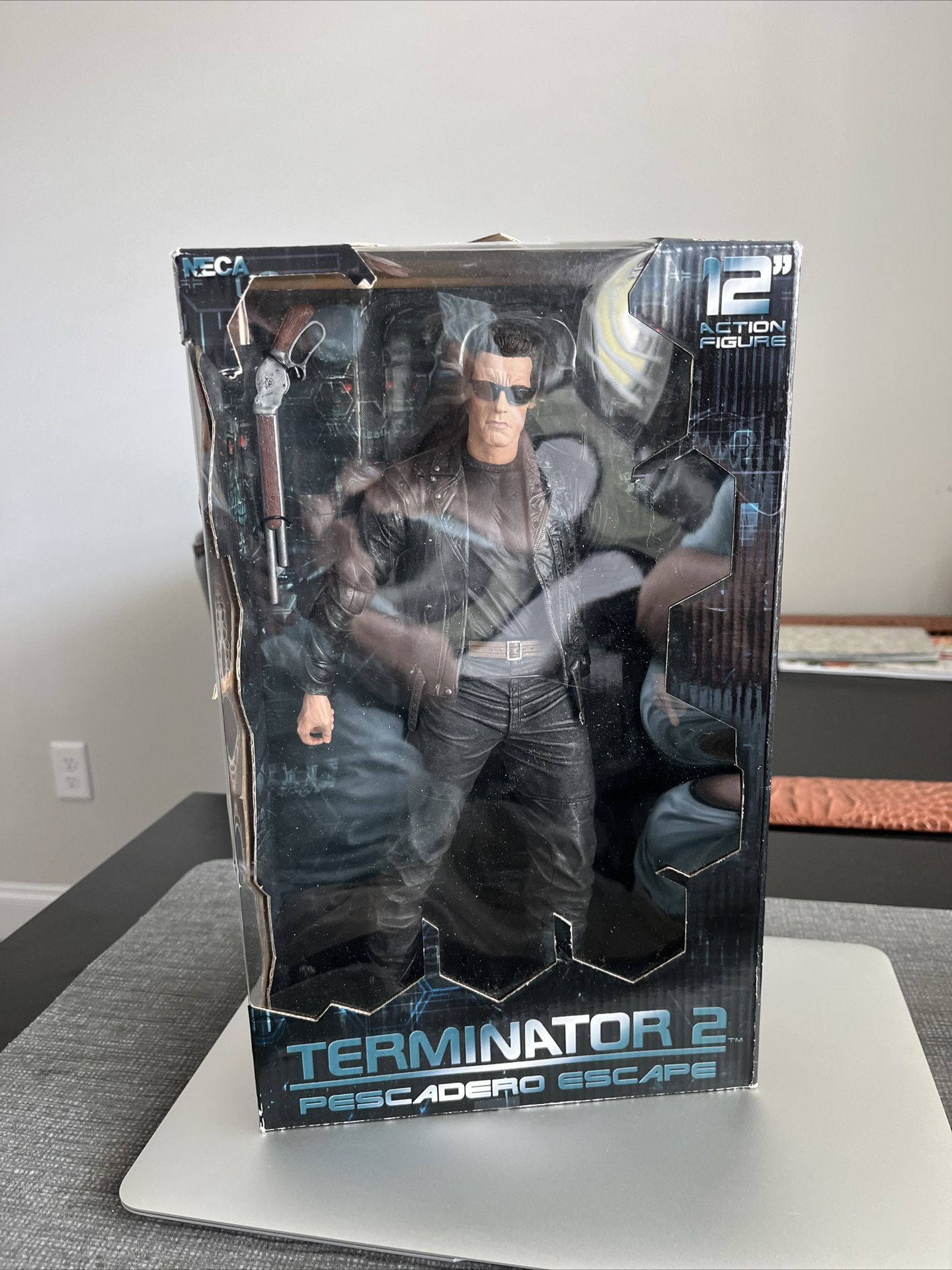 NECA 12” Action Figure Terminator 2