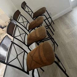 4 Kitchen Bar Stools 