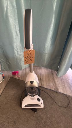 Shark Cordless Vaccum lightly used