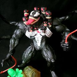 Spider-Man Venom Planet Of The Symbiotes Venom- The Madness Action Figure 