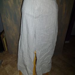 Chico's Pinstripe High-Waisted Pants Size 8 NWT
New Chico's 