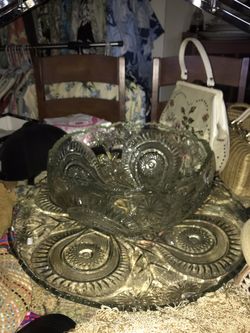 VINTAGE PUNCH BOWL AND TRAY