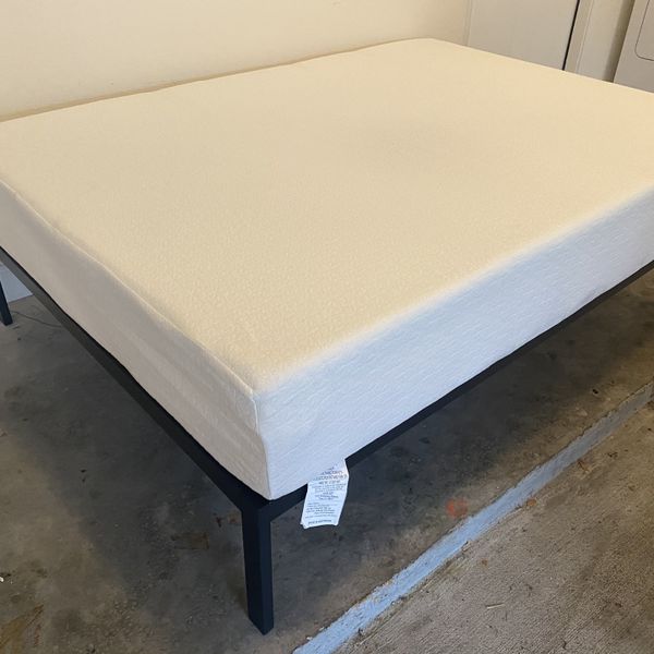 Zinus 10” Green Tea Memory Foam Full Size Mattress GOOD