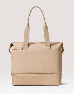 BNWT beis the weekender in beige