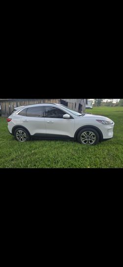 2020 Ford Escape
