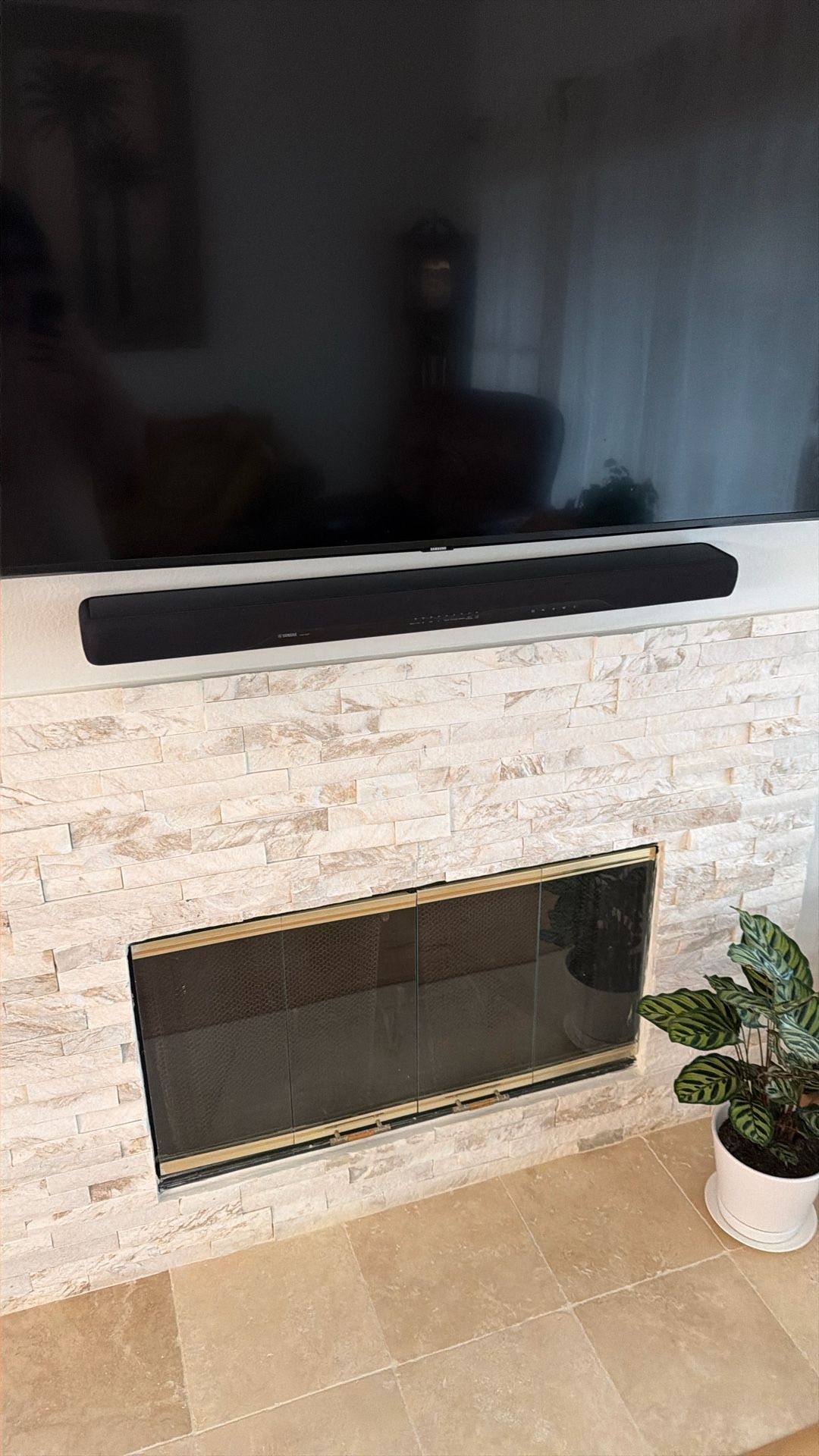 Yamaha Bluetooth Surround Soundbar And Subwoofer