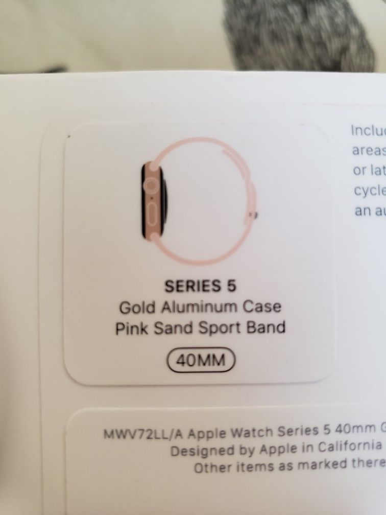 Apple watch Series 5 Factory new! Opened boxed never used