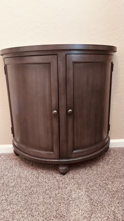 Entry/accent table