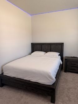 Queen bed