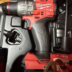 Milwaukee M18 FUEL 18V Lithium-Ion Brushless Cordless 1/2 in. Hammer Drill/Driver (Tool-Only)