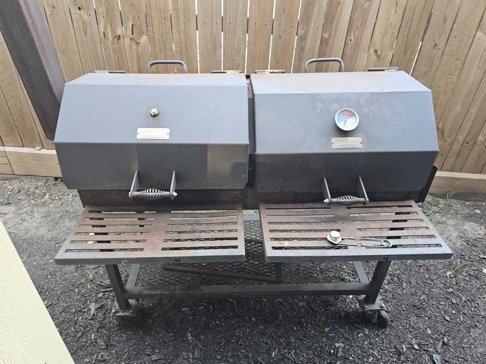 BBQ PITS